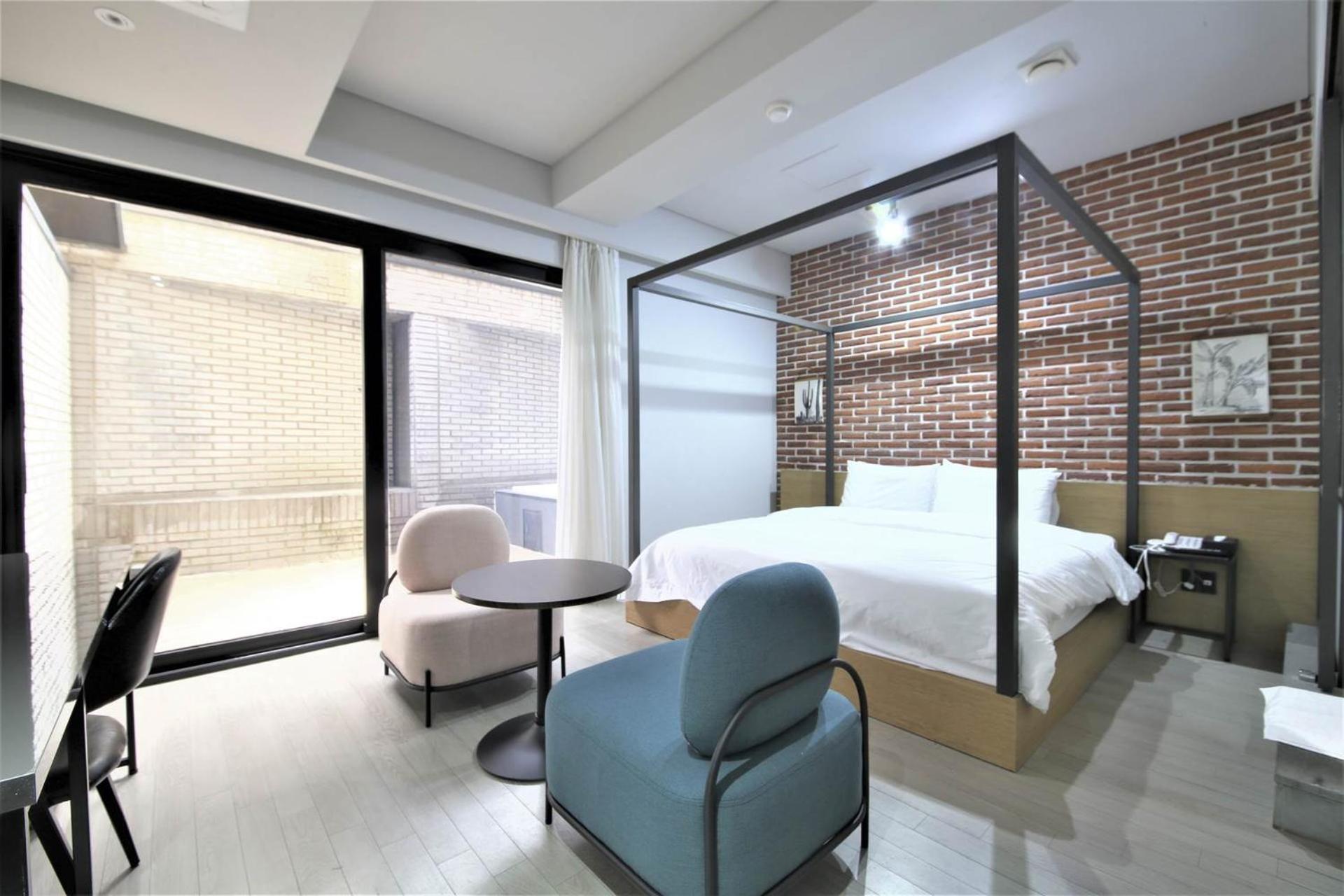 Seomyeon Hound Hotel 1St Street Busan Exterior foto