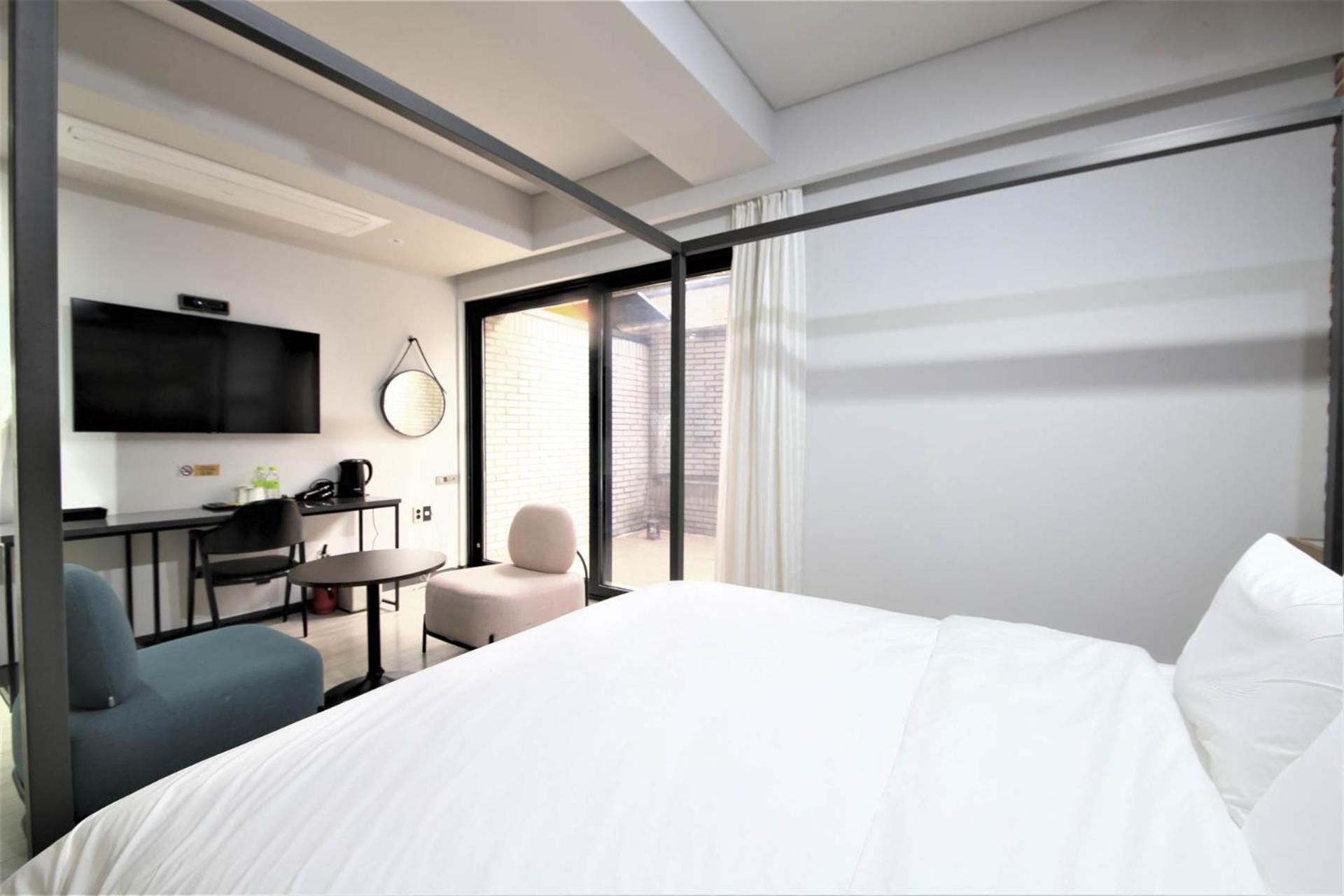 Seomyeon Hound Hotel 1St Street Busan Exterior foto